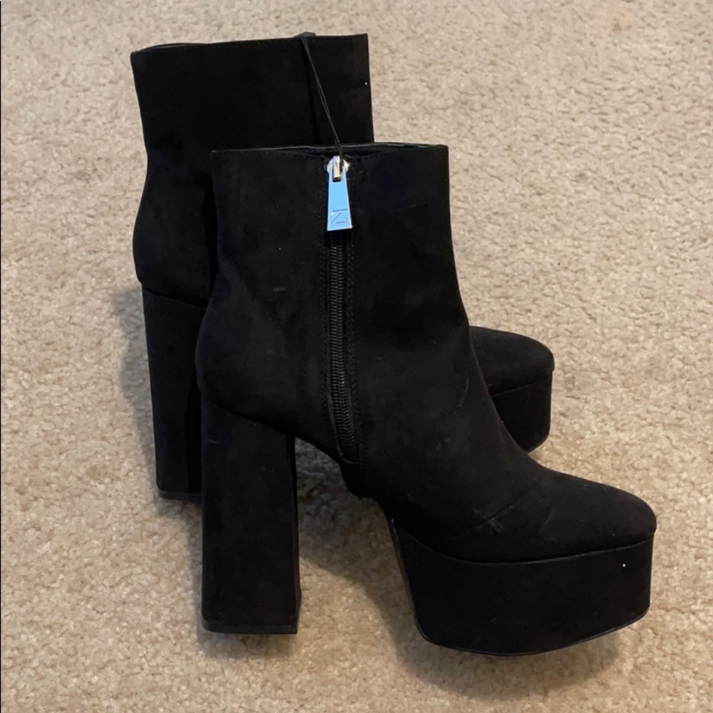 BNWT Zara black heeled booties size 37